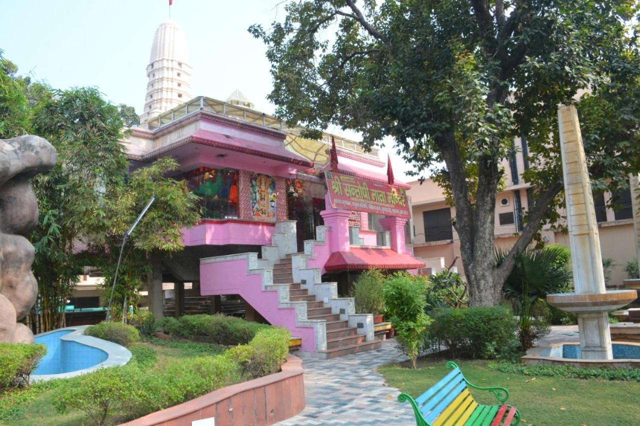 Ananda Krishna Van Vrindāvan Esterno foto