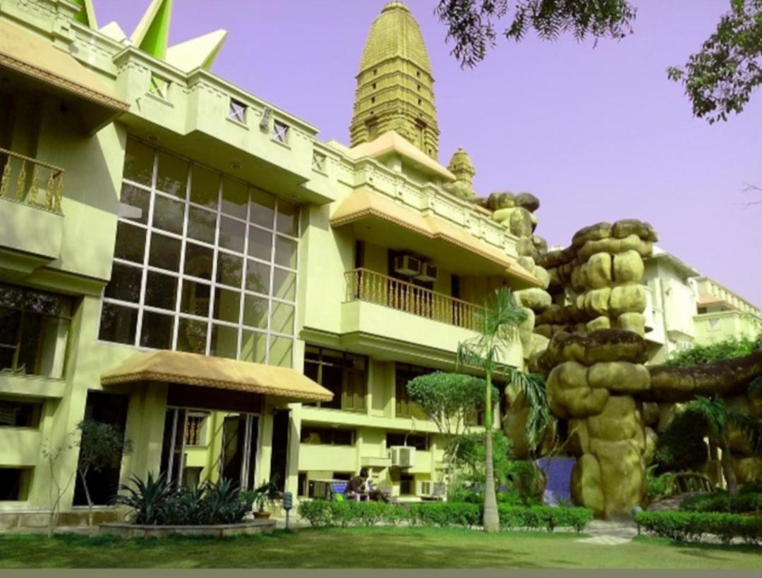 Ananda Krishna Van Vrindāvan Esterno foto